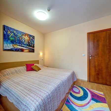 פמפורובו Cozy And Cute 1Bd Apartment In The Castle Complex By Flat Mаnager מראה חיצוני תמונה