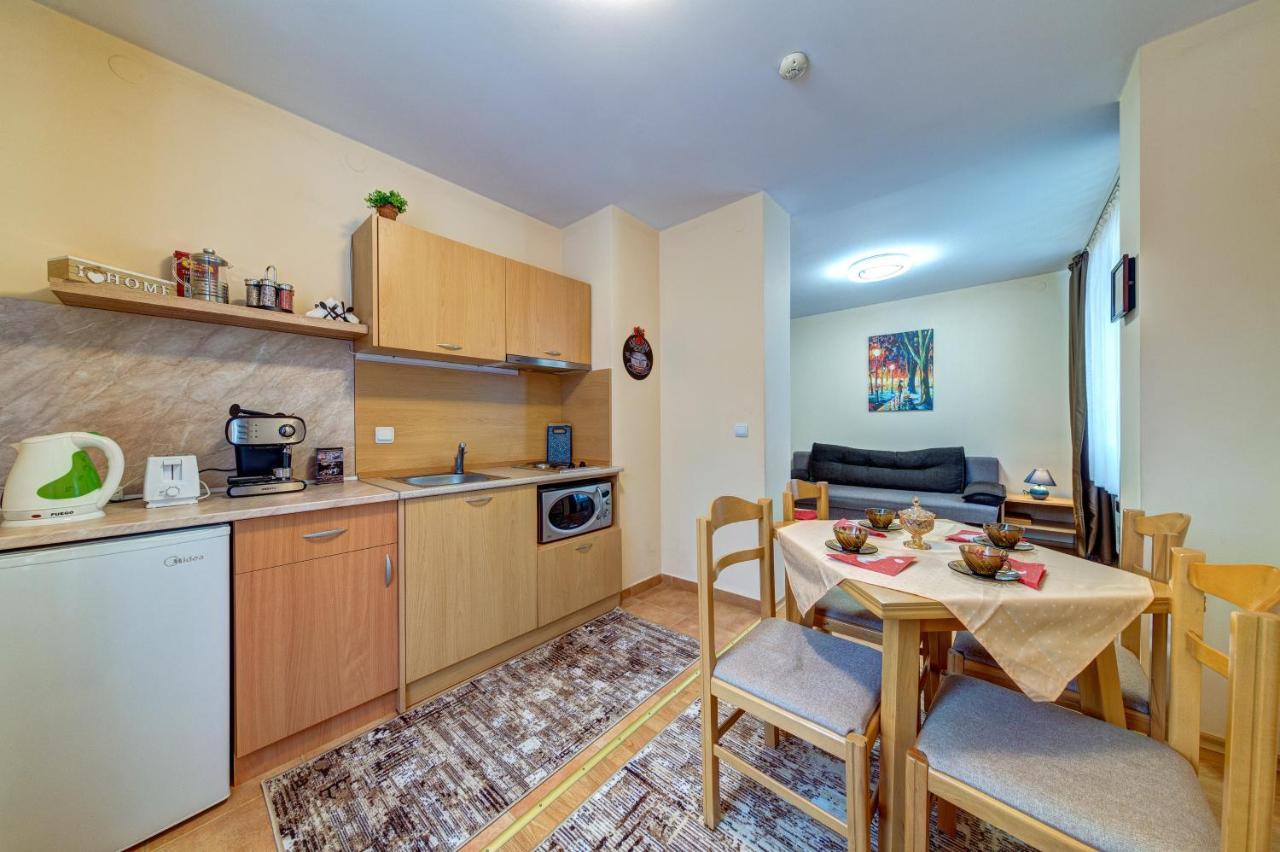 פמפורובו Cozy And Cute 1Bd Apartment In The Castle Complex By Flat Mаnager מראה חיצוני תמונה